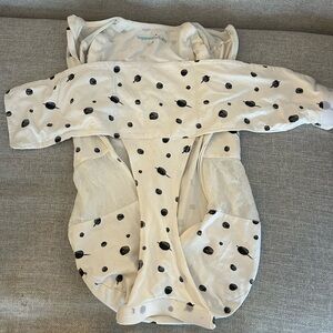 Happiest Baby swaddle